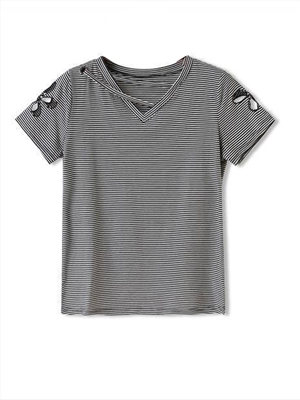 Short-sleeved T-shirt women 2021 summer new Korean style hollow V-neck top