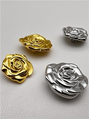 Metal flower shaped button