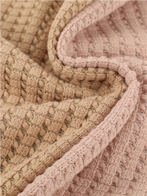 Cotton polyester coarse needle grid knitted fabric